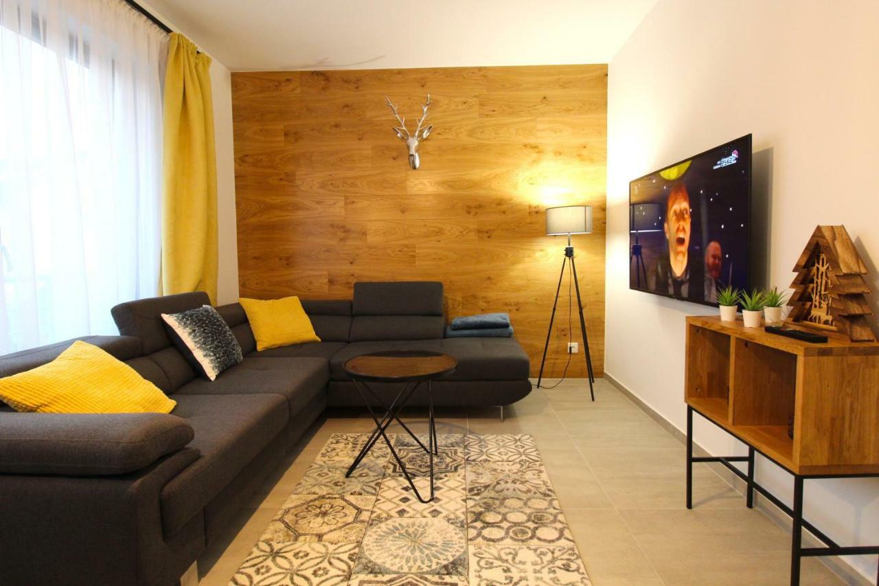 Apartamenty 11-Go 26 I 22 Listopada By Royal Aparts Świeradów-Zdrój Kültér fotó